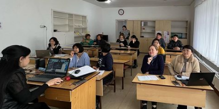 Әдістемелік жылдық жоспарға сай мектеп ұстаздарын ақпараттық технологияларды қолдану деңгейін жоғарлату мақсатында информатика пәні мұғалімі Жумадильдаева Аида семинар өткізді.
